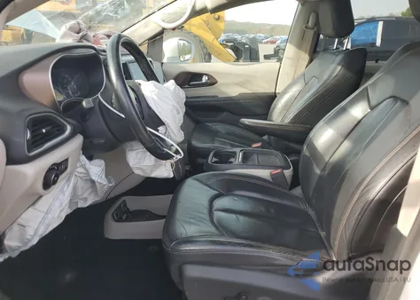 2018 Chrysler Pacifica Touring L z USA, uszkodzony, nr VIN 2C4RC1BG0JR174530